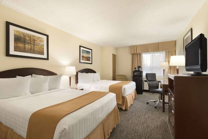 Room 12 of 24