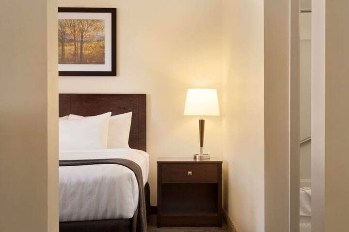 Room 13 of 24